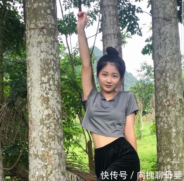 表现力 甩裤对臀部的表现力是无与伦比的,瑜伽裤都不行,特别是薄款!