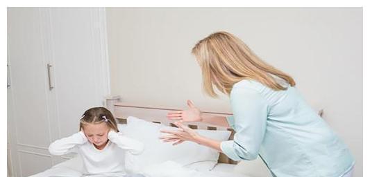 吼娃|为何父母再生气也不要“吼”孩子了?研究表明:可能不利于娃长高