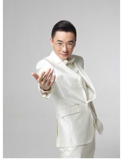 开心辞典|高博漂亮的老婆曝光，他没能成央视一哥，在生活中却是妥妥的一哥