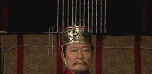 皇位|日本天皇传了100多代，却没有出现过抢夺皇位的，这是为何？
