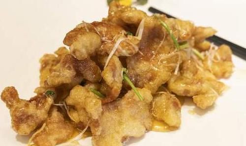 做东北锅包肉，要用淀粉还是面粉？大厨给你支一招，香脆不回软