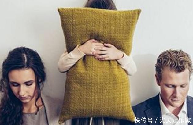 孩子被欺负后,最不想听到父母说这些话,对孩子伤害很大