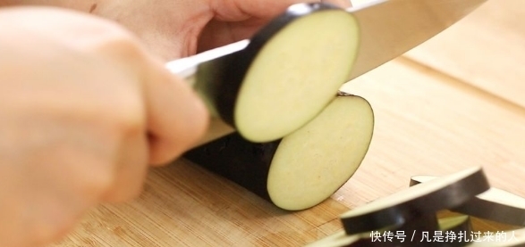 做法|天凉后,一定要多吃这菜,一切一蒸就做好,润肺去燥,比肉还好吃