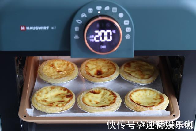 闺蜜花10元买一个网红蛋挞，太贵了，我用15元烤出一盘，很实惠