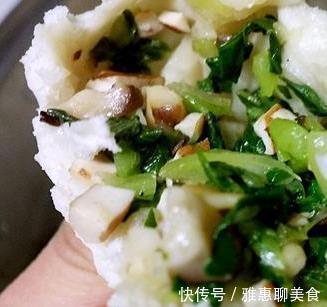 让青菜包子的绿色蔬菜变得绿色和新鲜，而且很香