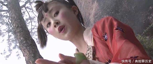  乔峰|天山掌硬碰降龙掌！童姥武功超凡，面对战神乔峰又如何？