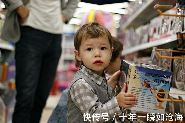 小便宜|孩子有这3种“节俭”行为,家长别高兴,6岁前就要改过来