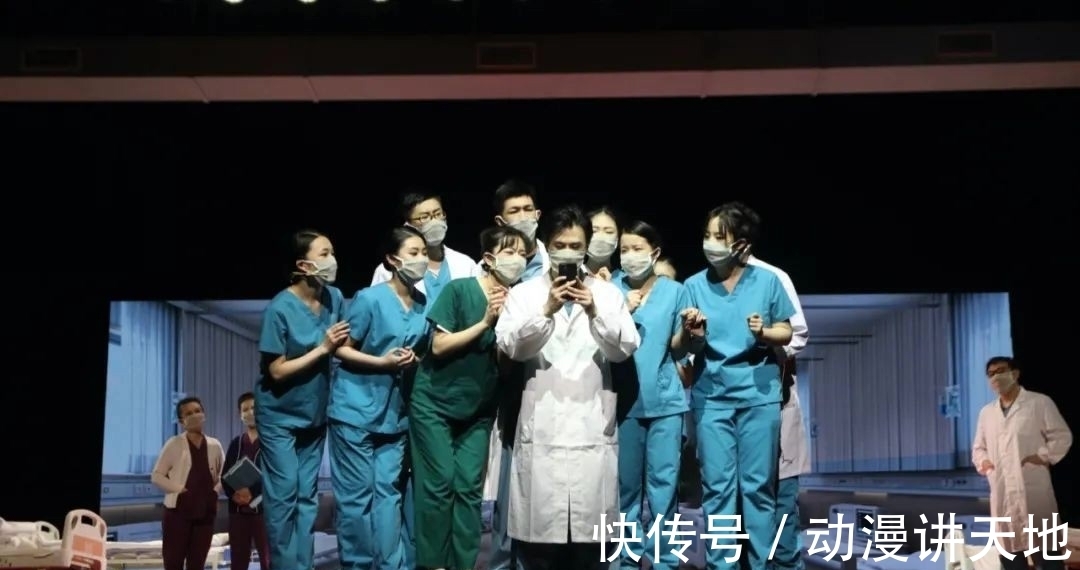 这群“不专业”的演员为什么让人哭了|好戏 | 医疗队