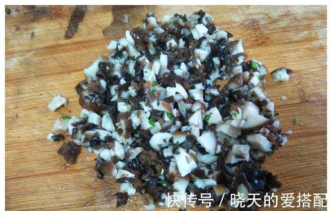 饺子皮|天热做煎饺，就爱这个馅，皮薄酥脆，用来当早餐最受欢迎