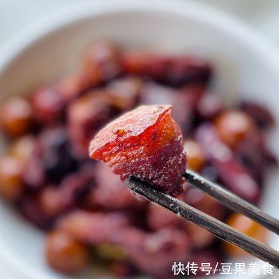 年夜饭｜连汤汁都不会放过的红烧肉卤蛋