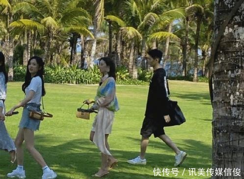 难怪大家都喜欢做明星,周游世界当工作,能不羡慕吗