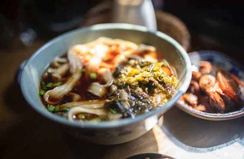 老年|走进富有年味的周庄