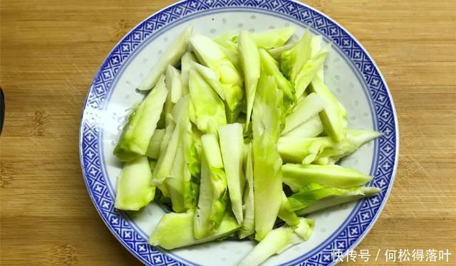 这菜只有冬天才吃得到,5元1斤,拌一拌就能吃,脆嫩爽口又开胃