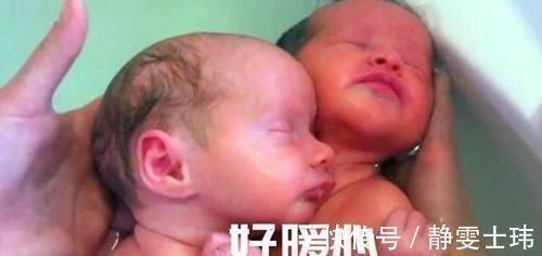 二宝|龙凤胎宝宝刚出生就“秀恩爱”,医生都不忍心拆散,画面太有爱了