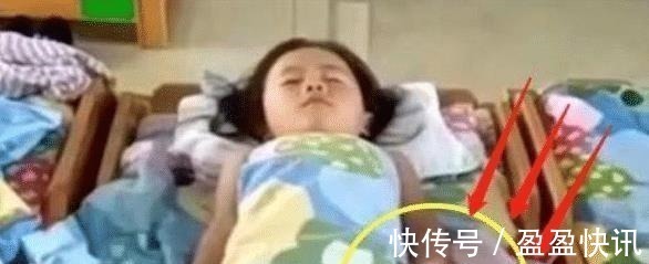 幼儿园|儿子在家从不午睡，幼师却说在校睡得很香，妈妈打开监控泪流满面