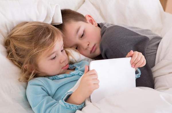 宵夜|孩子睡前坏习惯会影响身高？做好这5点，保证宝宝的睡眠质量