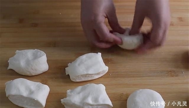 葱油饼好吃有诀窍,层层酥脆,做法简单,学会可以摆摊了