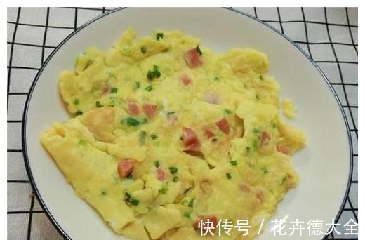 面粉|这个早餐饼,我家小孩最馋,5分钟做好,手不碰面就搞定!