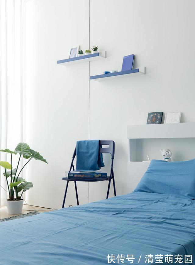 床头柜|95后姑娘的“穷装”卧室火了，环保又精致，软装的力量真强大
