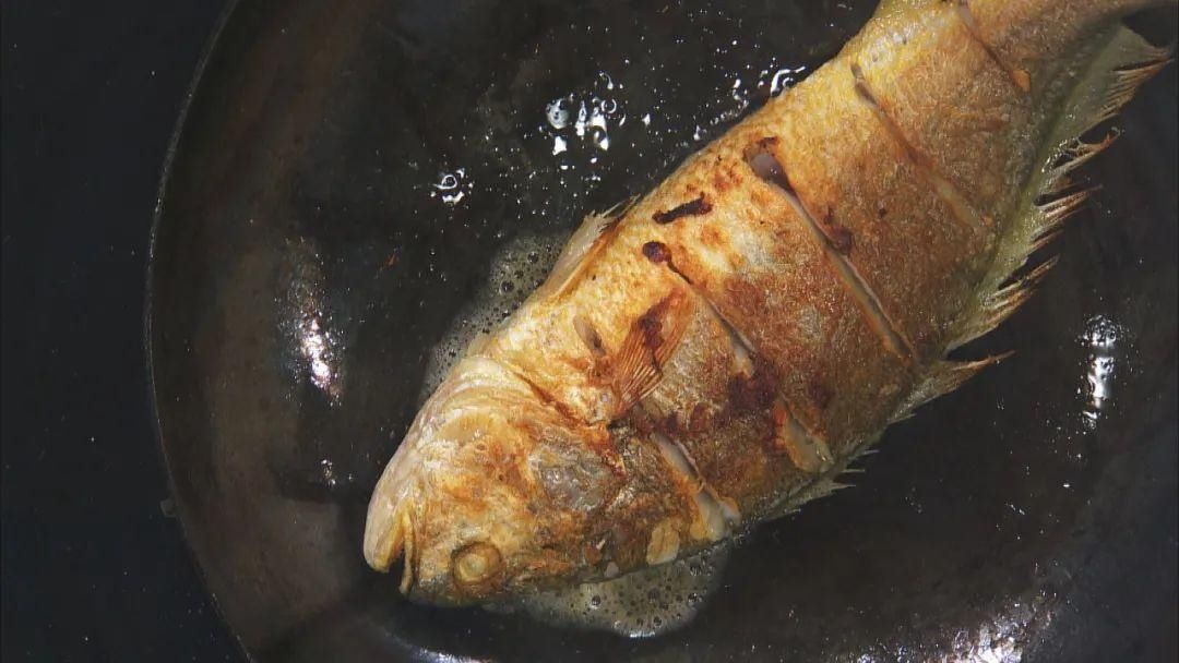 厨房|「养生厨房」今日菜谱《三白烧黄鱼》