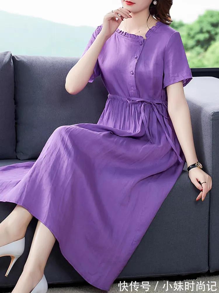 女人味|女人过了60岁,多穿“优雅紫”棉麻裙,时尚减龄,有女人味