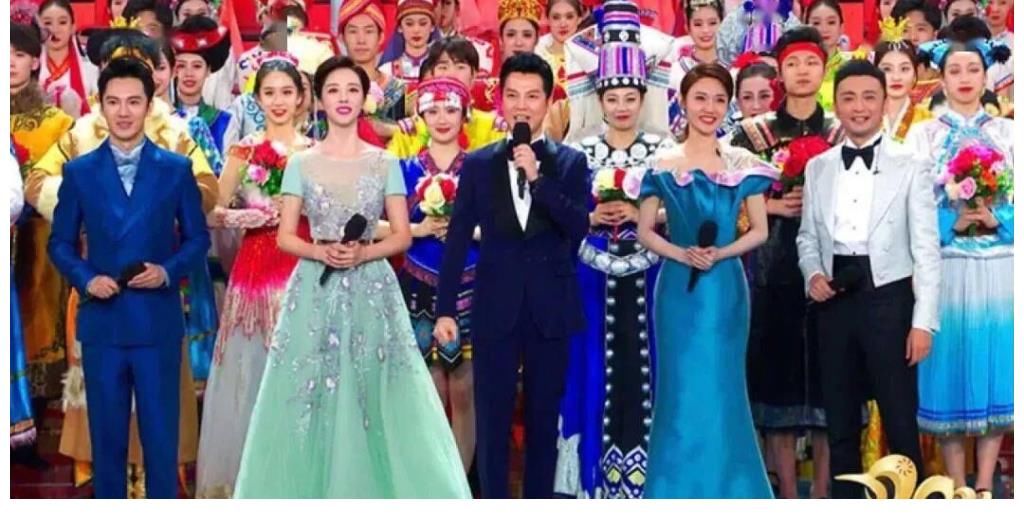 多臺“歲末大餐”在路上了，2022央視春晚或?qū)ⅰ叭チ髁炕?
onload=