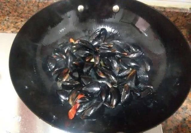 误认为|被误认为是蔬菜,其实一种海鲜,比海带便宜,比鲍鱼好吃