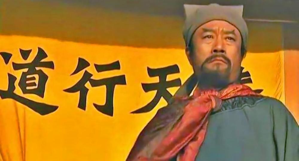 反而|宋江为何不学方腊做皇帝,反而一心想要招安?有2个原因