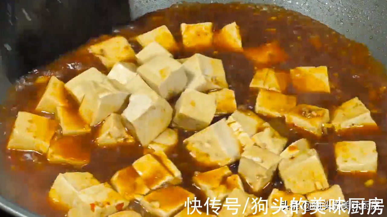 五块钱的豆腐，做出28元的价格，味道鲜美，比吃肉还过瘾