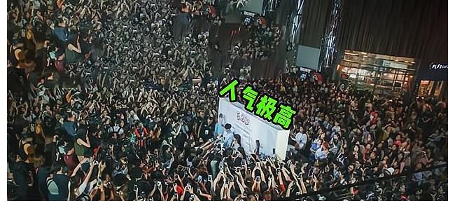 他总演“姐弟恋”，小有名气却不红，国外的人气却比肩一线？