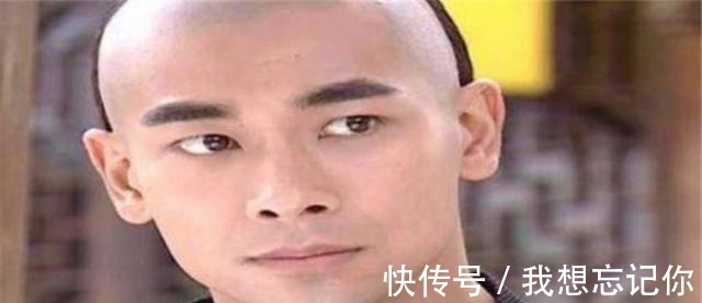 |金庸给了他三个第一,他却活成笑话,最终成为最不受待见的男主角!