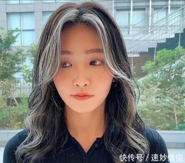 小卷|春节发型别乱剪，14款新时尚发型送给你，剪完让你颜值翻倍