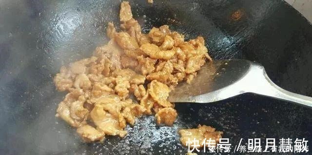 无论炒什么肉，谨记这4个小技巧，炒出来的肉，又嫩又入味！