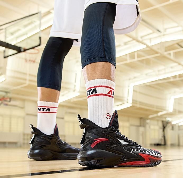 安踏 人气「漫威联名鞋」又来了!这次是又爱又恨的反派!