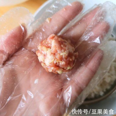 禹馨|三分钟做好大米肉圆,做饭太简单