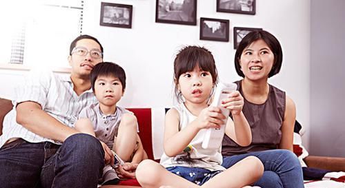 检查|6岁女孩肚子疼，却说里面养了“宝贝”，送医检查后妈妈红了眼眶