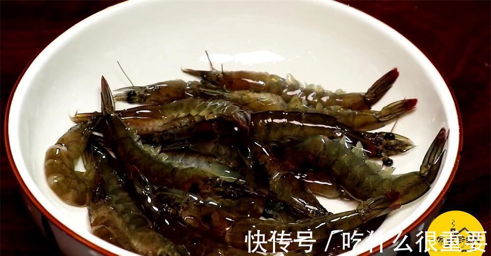 渔民|老渔民教我一招，不加一滴水，煮出的白灼虾比饭店还好吃