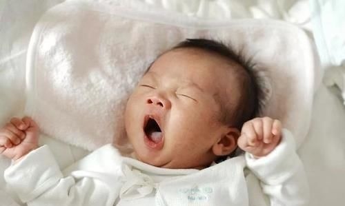 待产包|孕期准备待产包有门道,产妇、宝宝用品选择更明了,照着买不会错