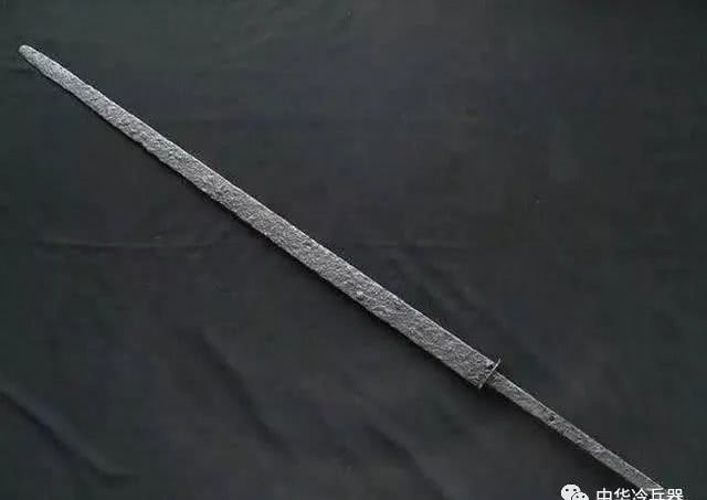 日本|同样是双手使用的刀，日本武士刀和中国斩马刀你更喜欢哪种？