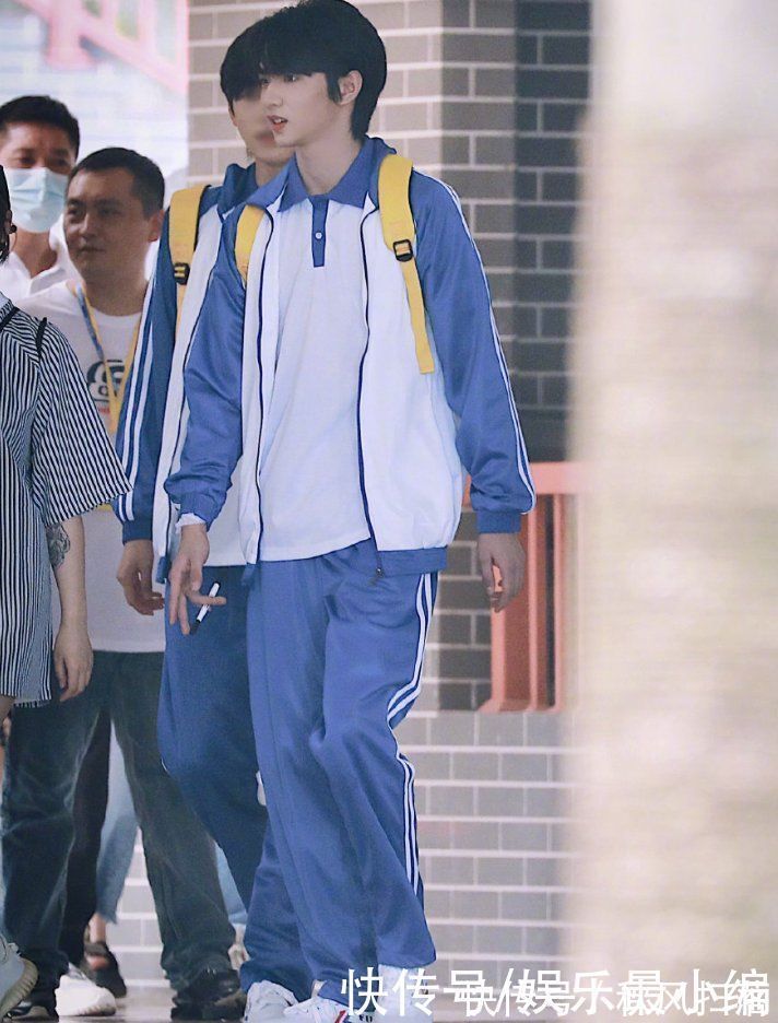 劉耀文|劉耀文上《萌探》,校服一穿成校園劇男主,與小宋同框美顏暴擊