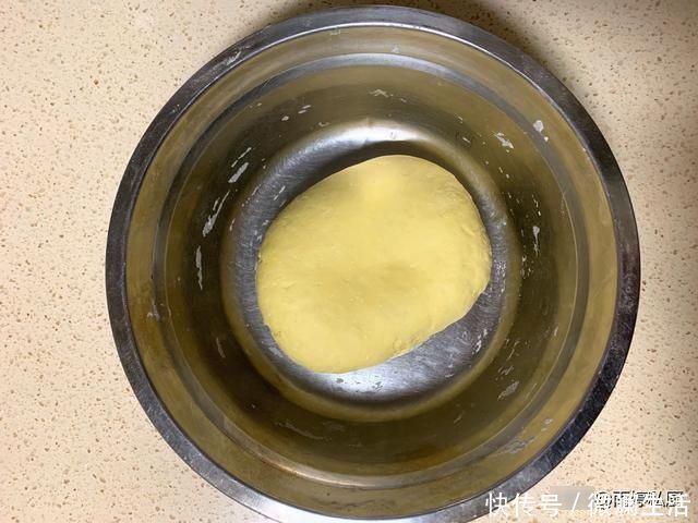 红豆馅|我家最近爱上了这款早餐饼，不用发酵，金黄暄软，连吃3天都不腻