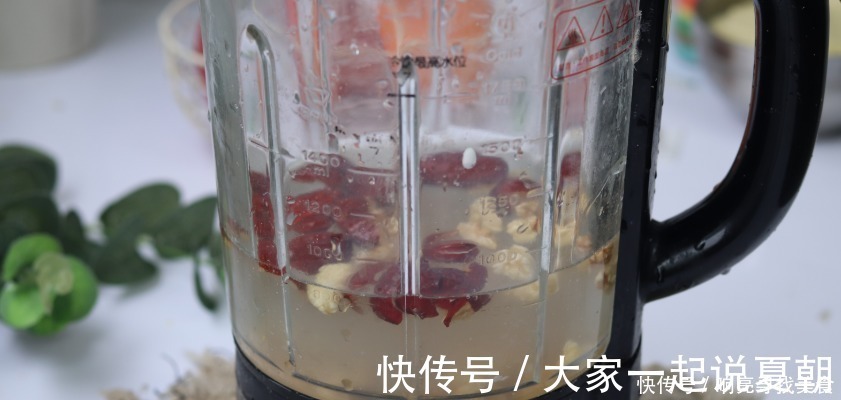 黄无光泽|皮肤暗黄无光泽,早餐就喝“它”,做一碗才2块钱,真是太值了!