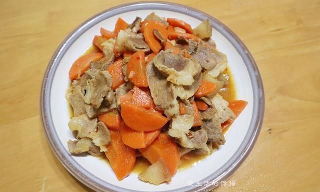 晚餐|晒晒出差回来给家人做的晚餐，营养家常，花钱不多，家人吃得开心