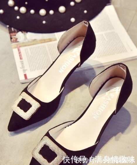 一个女人|细跟鞋有不一样的魅力,让你尽显女人味,都觉得非常美