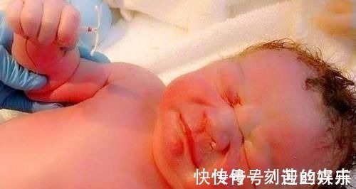 碰瓷|助产大夫被新生儿“碰瓷”,网友调侃这么记仇,长大后不好惹