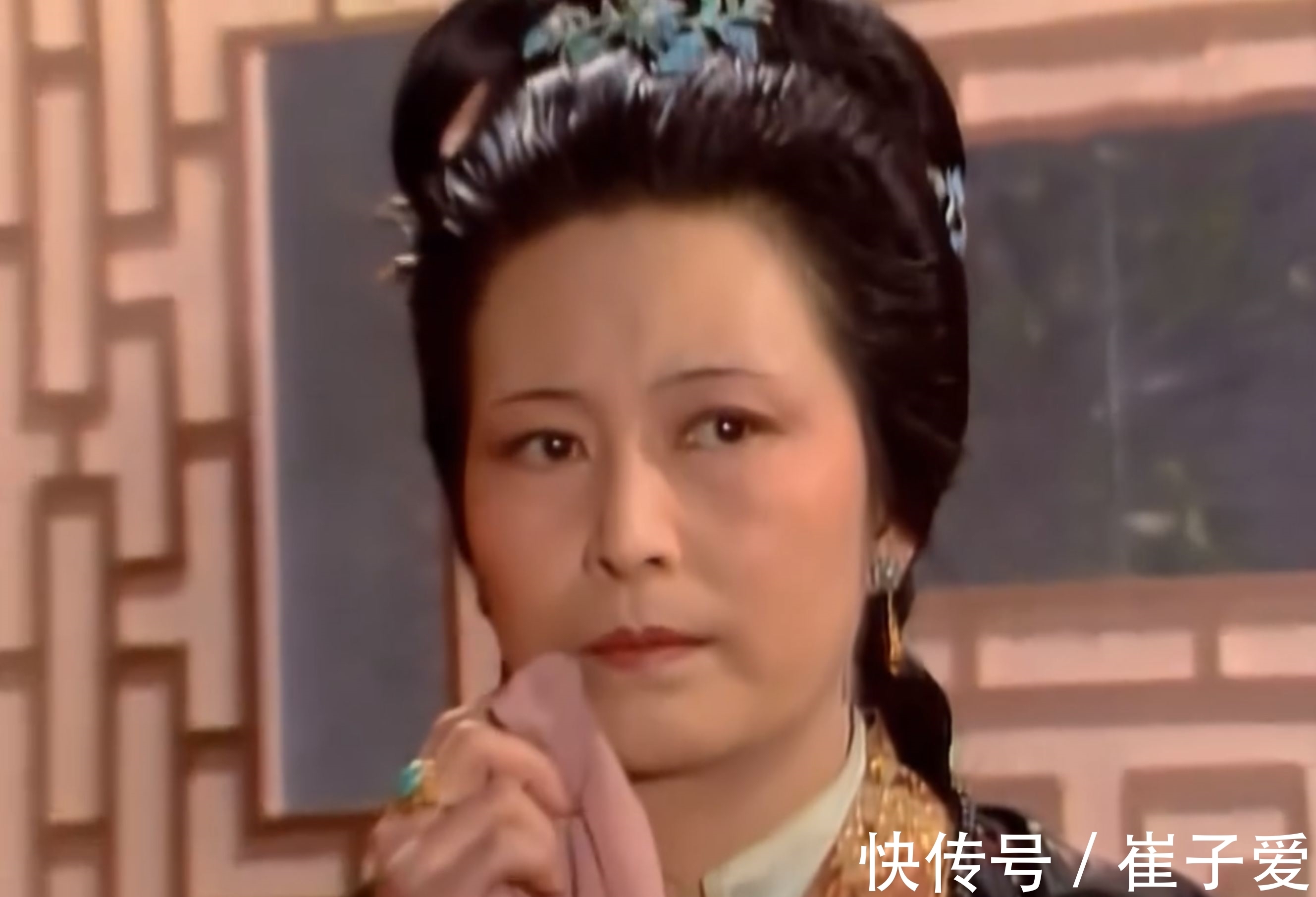 李纨$贾探春处处讨好王夫人,却依然无法改变她在王夫人心中的地位!