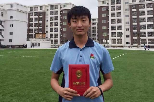 录取|659分高考状元却被北大拒收,父母的操作坑了他,值得反思