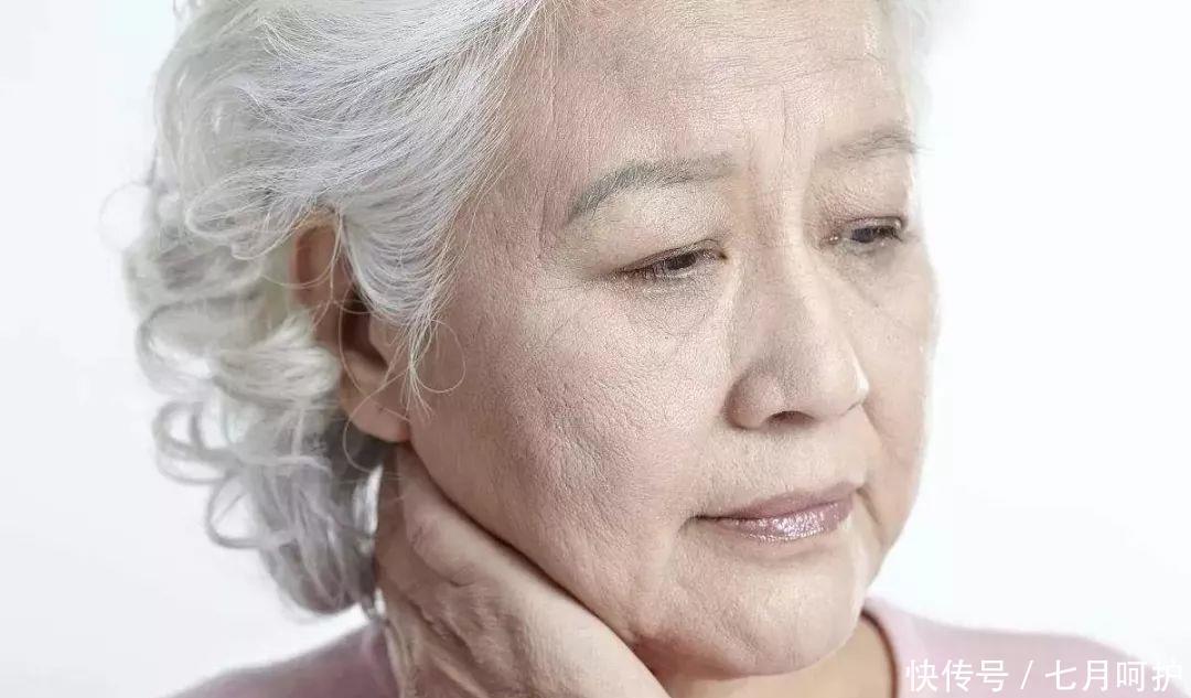 白头发可以拔吗?怎样能变回黑发?中医教你正确的白头发预防之道