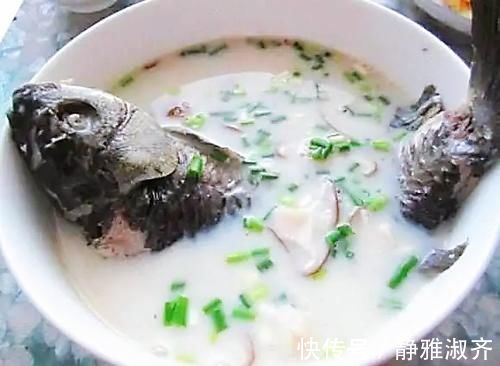 鱼腥味|不管炖哪种鱼,都不要加这“2种料”否则鱼汤不白不鲜还很腥!