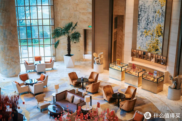 玫瑰|旅行其实很简单 篇九百八十七：入住送粉色玫瑰，整家酒店都是Pink！Pink！Pink！